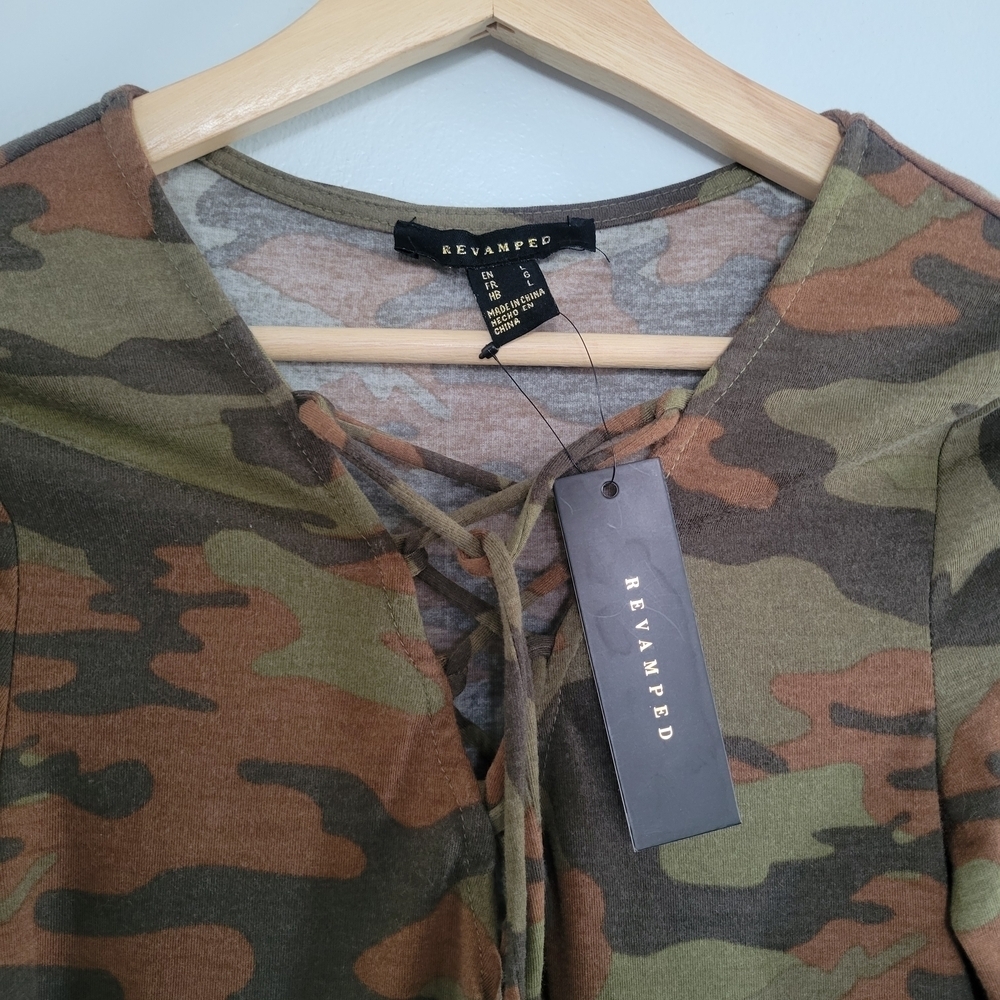 NWT REVAMPED Size L Camouflage Lace-up Top Utility Grunge Y2K Military - Picture 3 of 7
